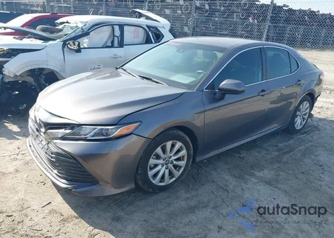 2020 Toyota Camry Le from USA, damaged, VIN 4T1C11AK4LU891550